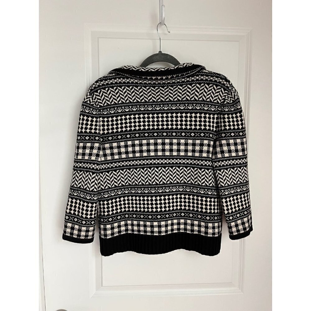 Lisli New York Patterned Cardigan - Picture 2 of 2